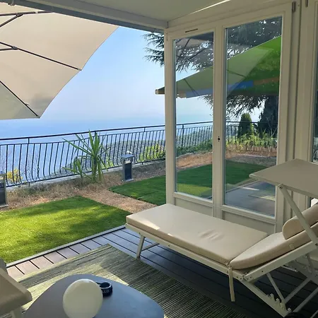 Riviera Vue Panoramique Et Nature * Èze