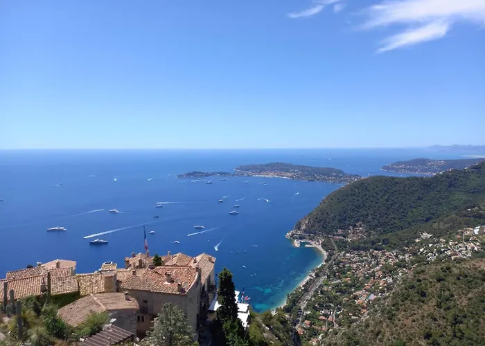 Riviera Vue Panoramique Et Nature *