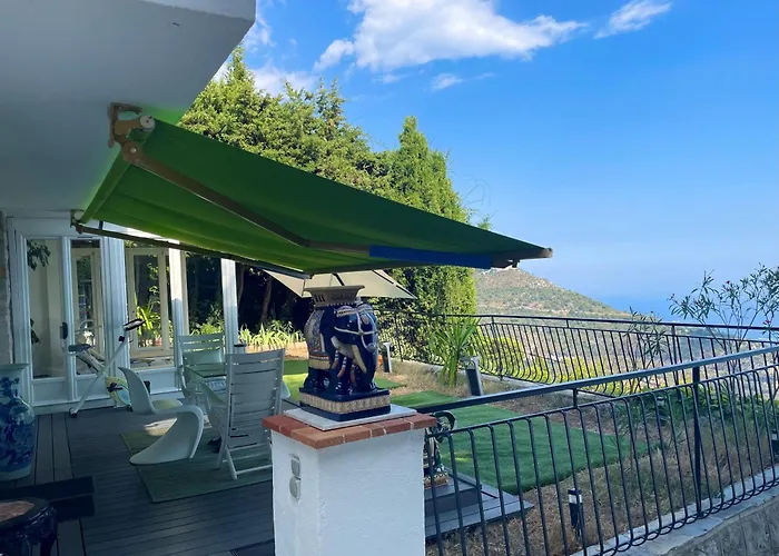 Riviera Vue Panoramique Et Nature Apartment